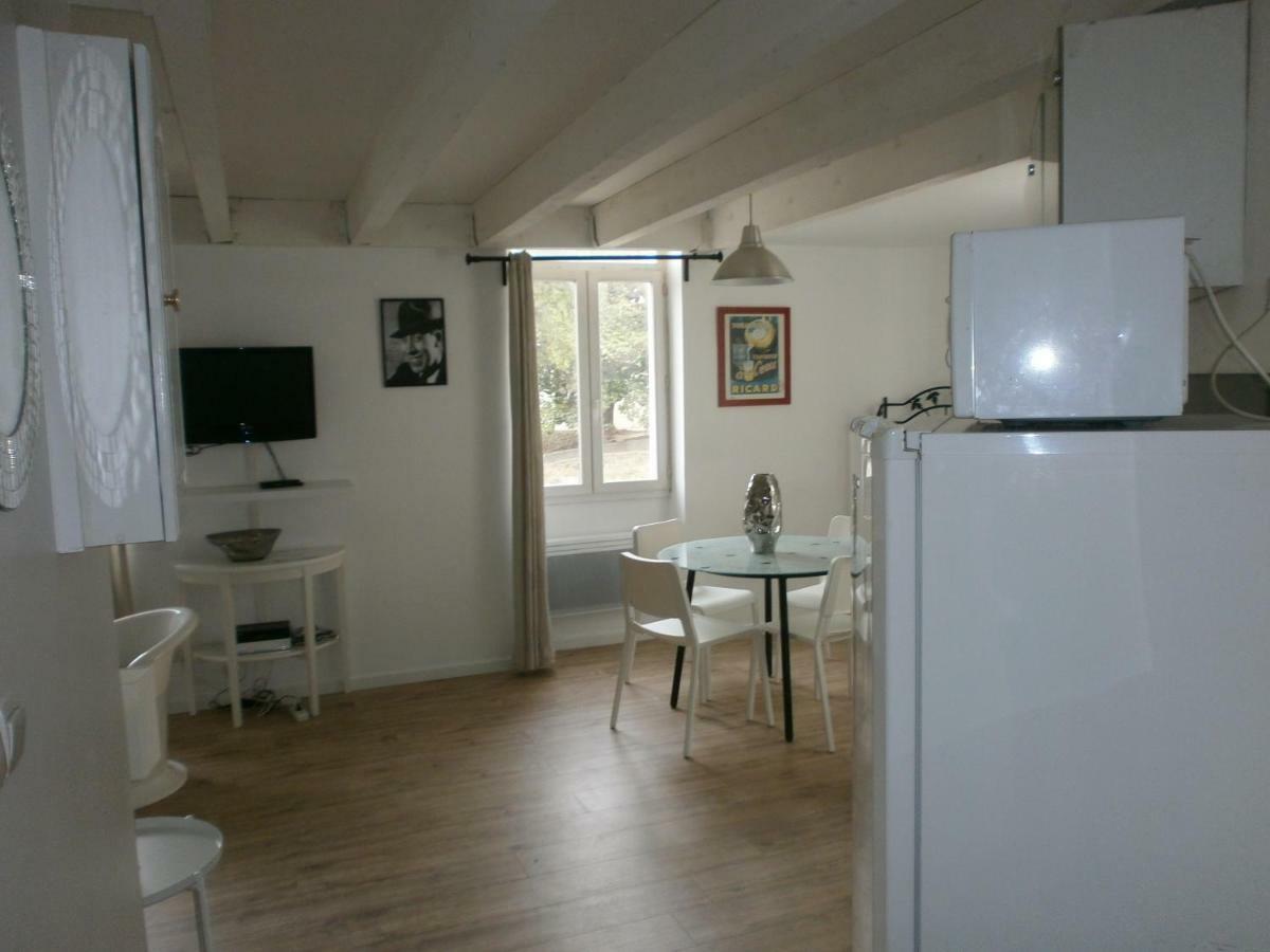 Du Palais Longchamps Apartment